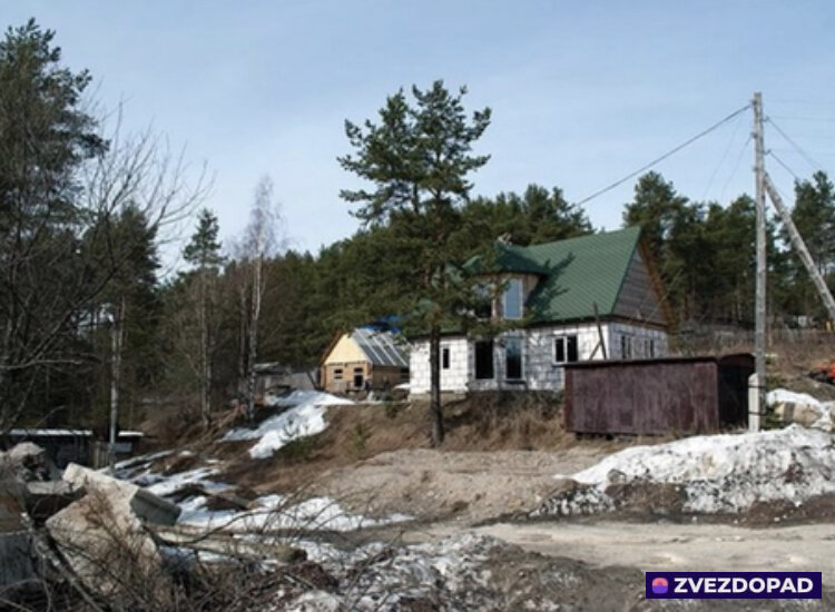 Любовь и голуби море где. Медвежьегорск Карелия любовь и голуби. Медвежьегорск любовь и голуби место съемок. Медвежьегорск Карелия любовь и голуби дом. Любовь и голуби место съемок Карелия деревня.