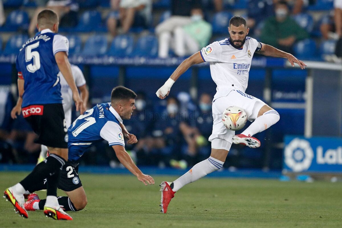 Реал алавес прямая трансляция матча. Formation of realmadrid in 2012.