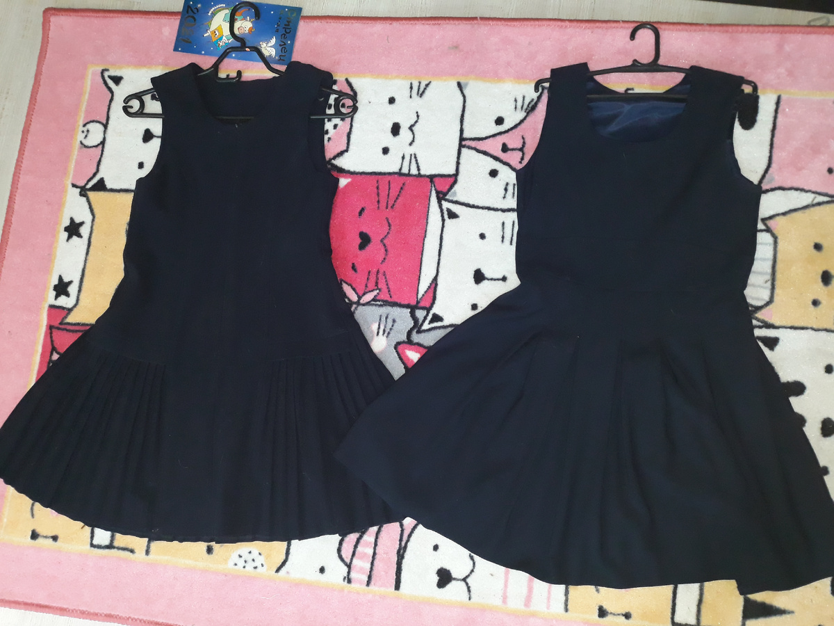 Конечно же сарафаны носили с блузками