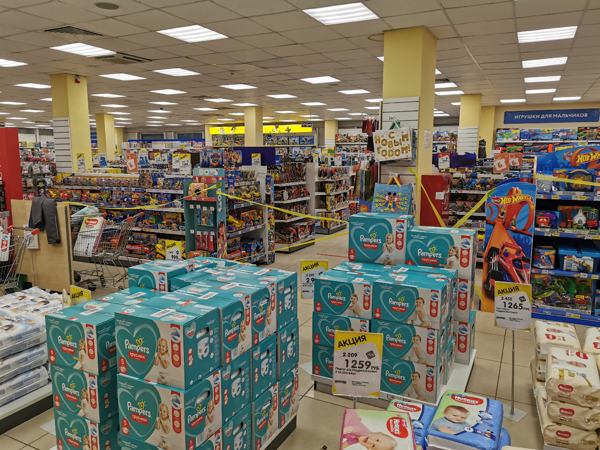 Как видно основной зал опечатан