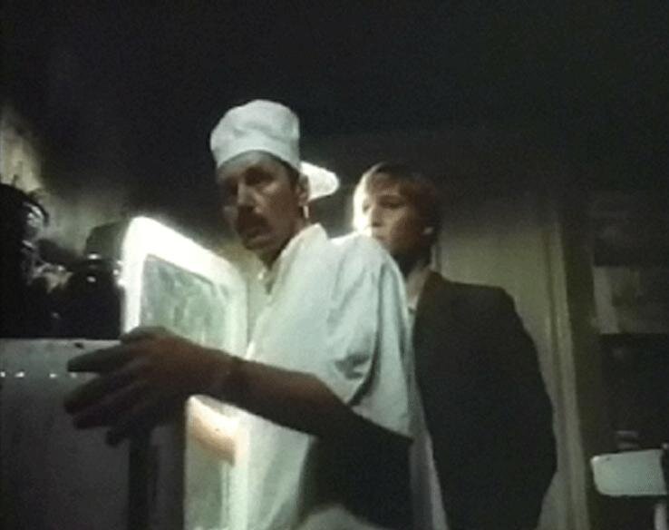 Кадр из фильма "Филиал" взят для иллюстрации из Яндекс Картинки.  