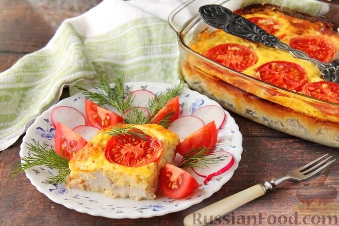 филе индейки, помидоры, сыр твёрдый, яйца, сметана, масло растительное, соль, перец чёрный молотый