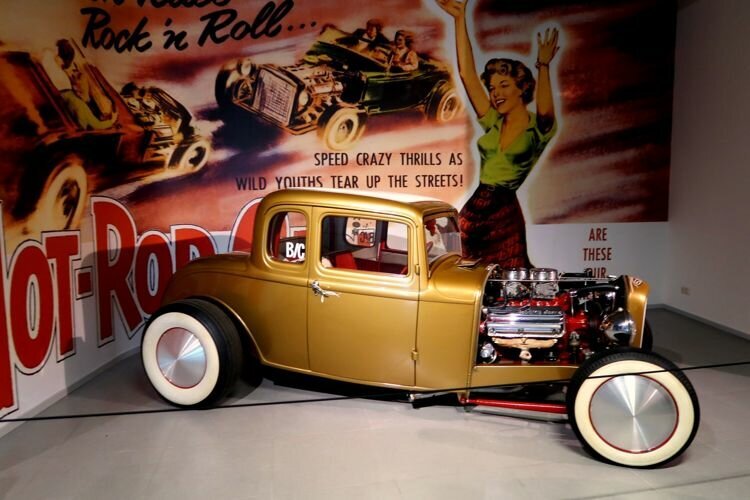 Ford model 18 "Golden Deuce" coupe 1932 года