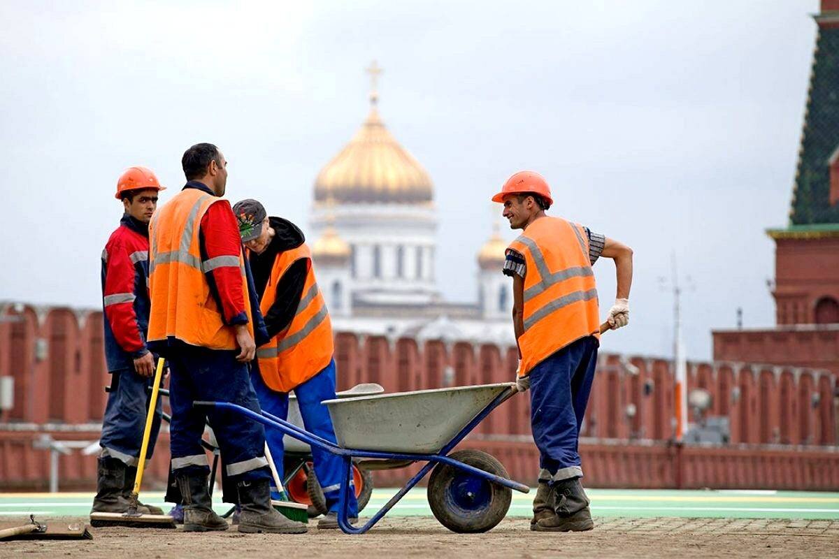 В каких регионах увеличится число мигрантов? Фото: asiaplustj.info
