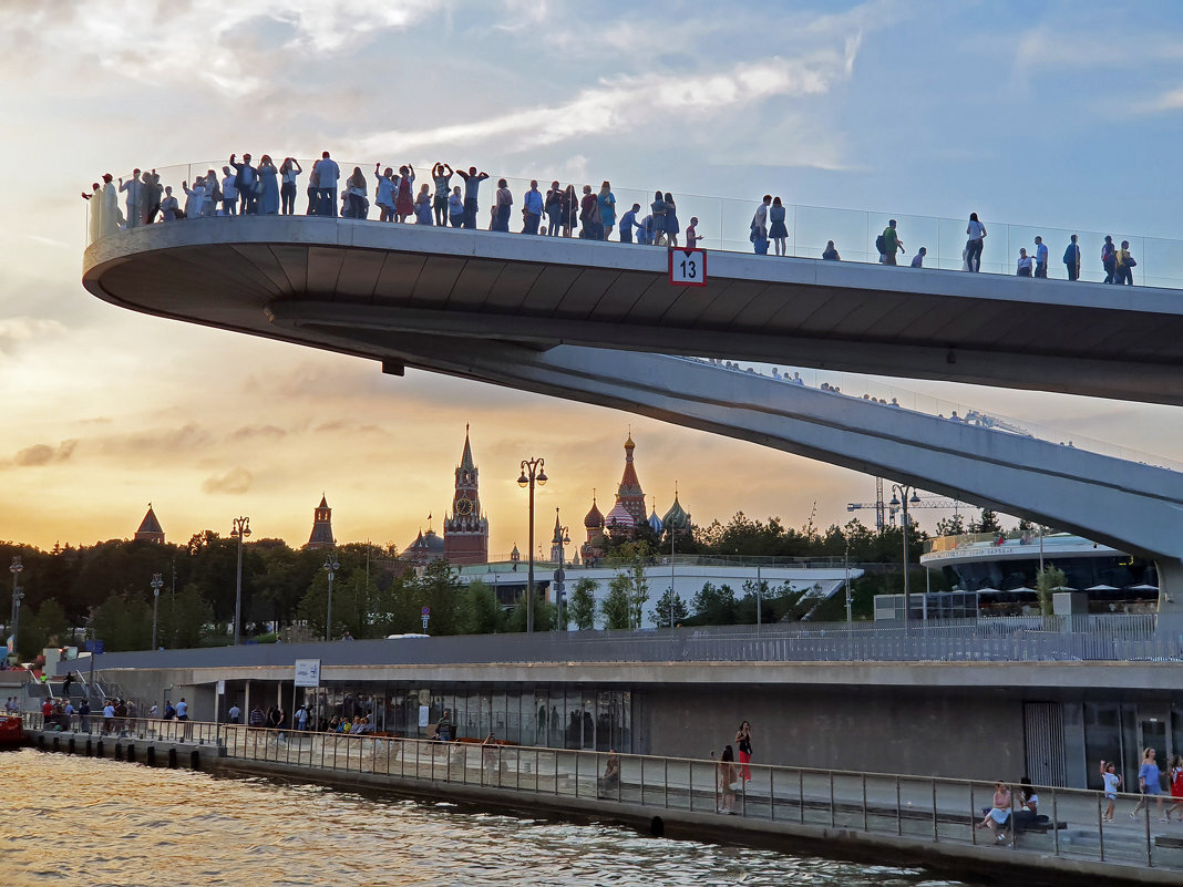 Висячий мост в москве фото