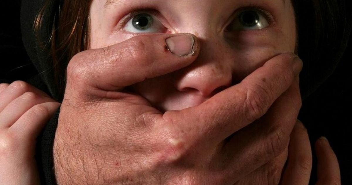 «Я приобщу тебя к взрослой жизни...»