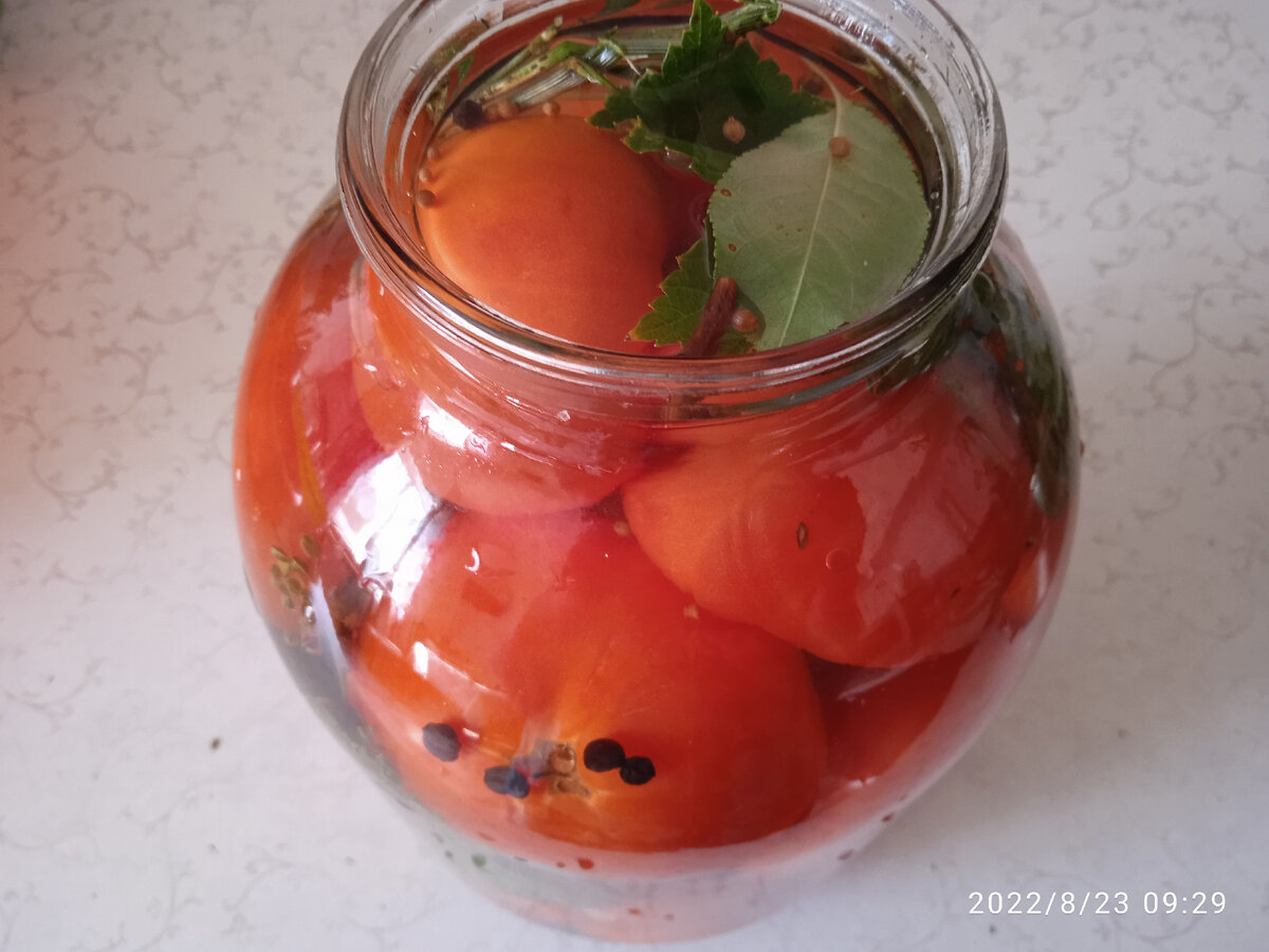 Маринованные помидоры в 3-литровых банках