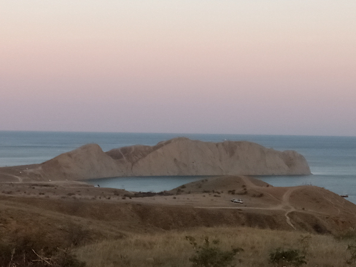 По дороге. Мыс Хамелеон со стороны Мёртвой бухты