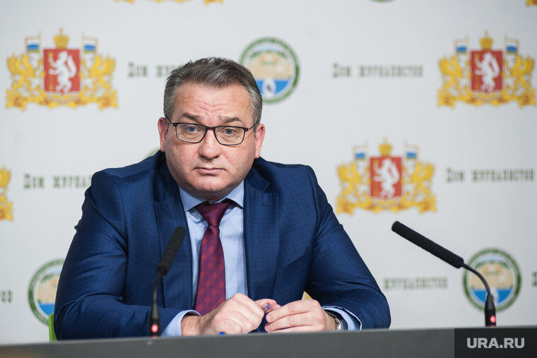    До назначения в Среднеуральск Александр Ковальчик был первым-вице-мэром Екатеринбурга