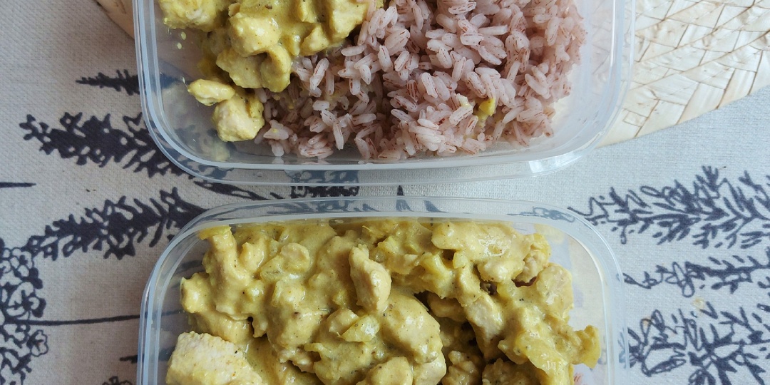 Курица карри за пять минут. Простой рацион и 120 грамм белка в день.