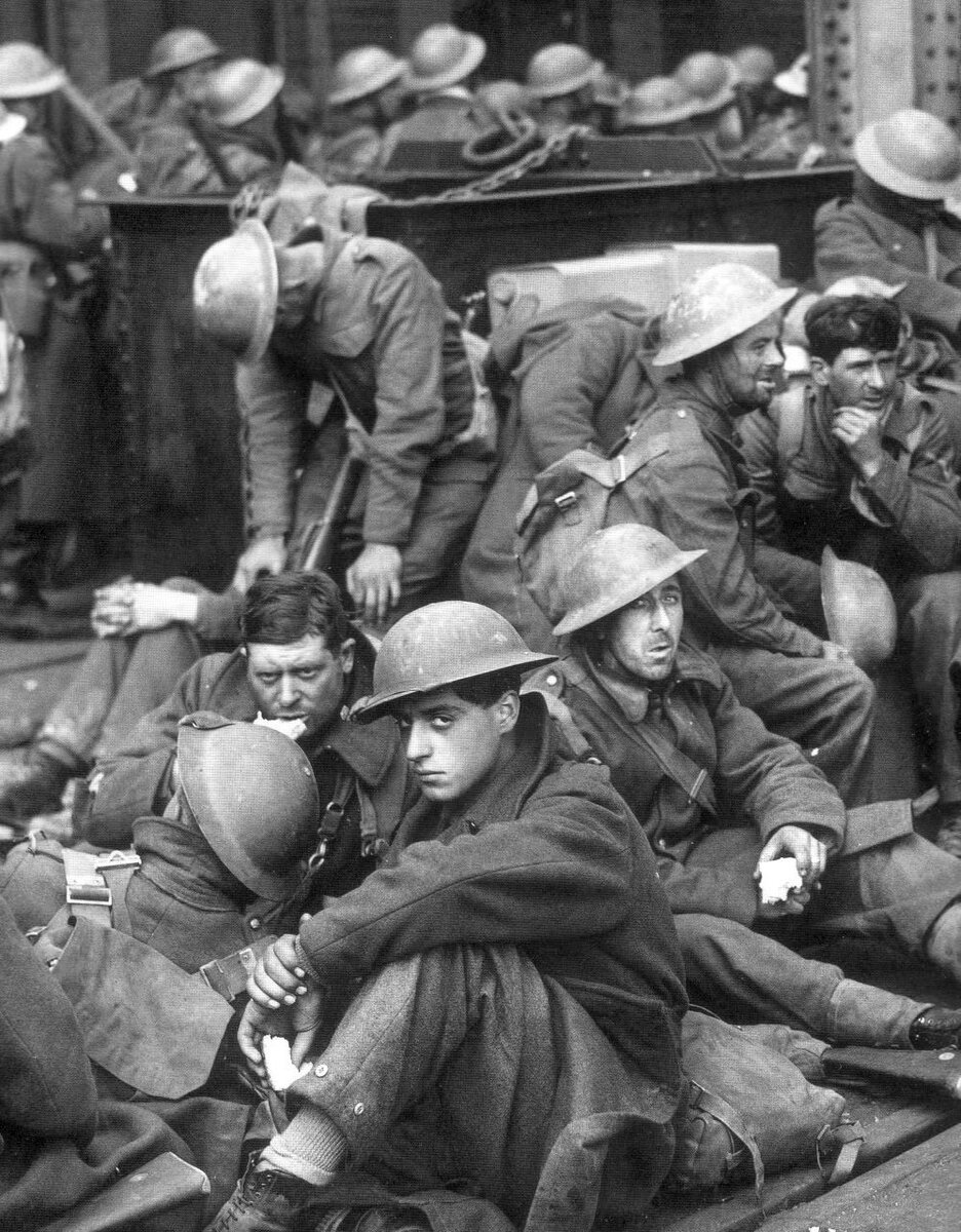 Британские солдаты в ожидании боя