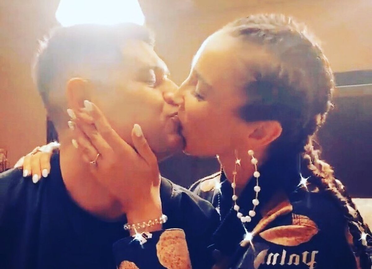 Бузова и Дава. Фото @davabuziki_m.