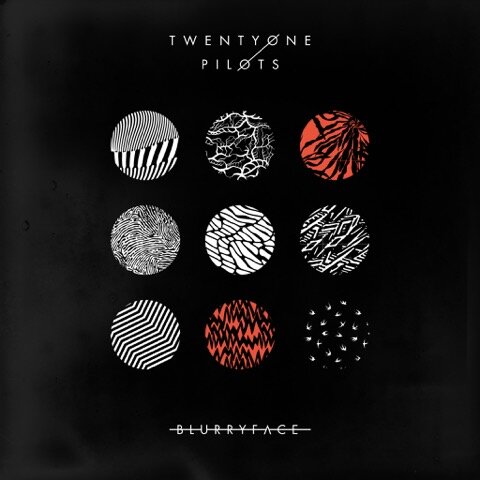 Источник : https://upload.wikimedia.org/wikipedia/ru/9/9d/Blurryface.jpeg
