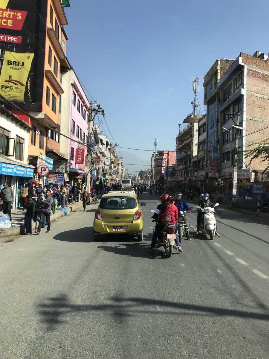 Магазины налеплены один на другой