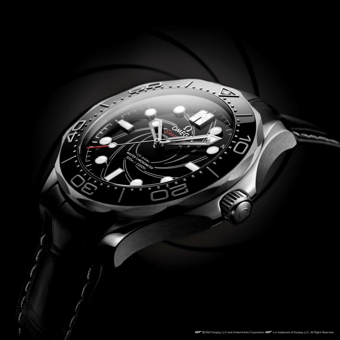 OMEGA Seamaster Diver 300M James Bond Numbered Edition (предоставлено  Swatch Group (RUS) LLC)