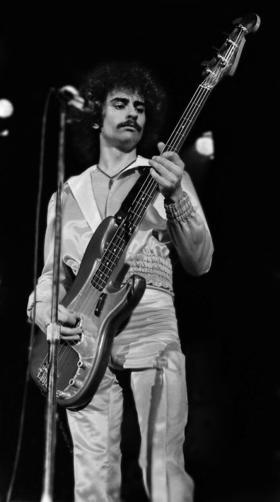 Mel Schacher - лучший бас-гитарист в роке (это исключительно моё мнение, конечно же)