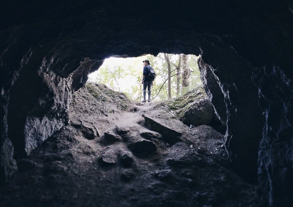 камское устье штольни. юрьевская пещера камское устье. устье пещеры. устье пещеры. юрьевская пещера камское устье.