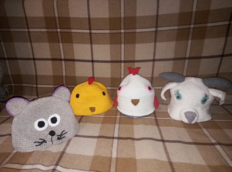 Мышка, цыплёнок, курочка, козочка