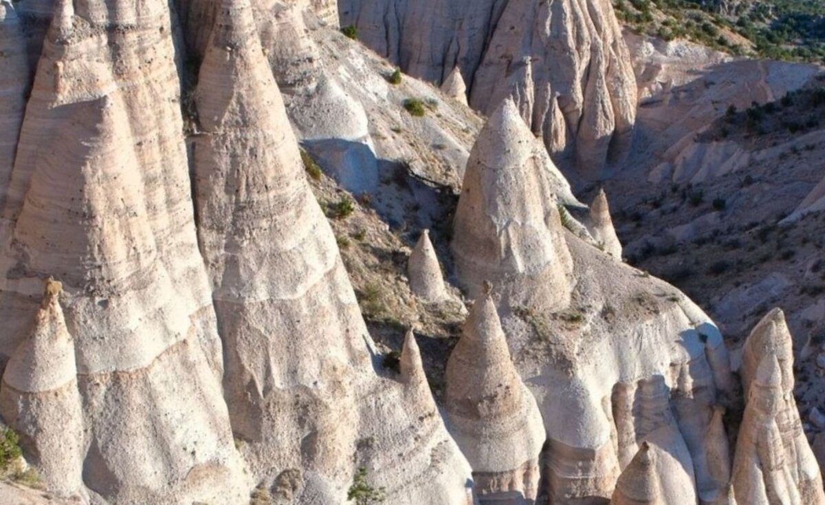 Белые скалы