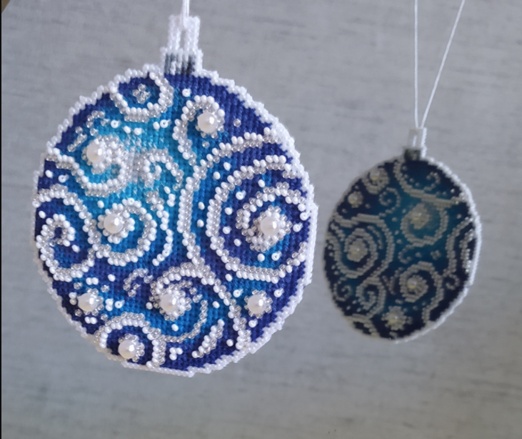 новогодние шары от Светланы по набору для вышивания "Жар Птица"