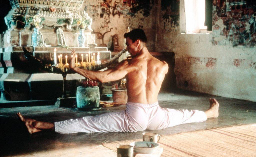 Так, шпагаты, где-то мы их уже видели 