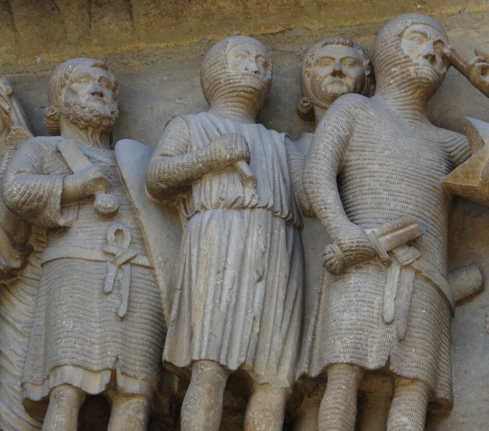 Скульптурный барельеф собора в Реймсе