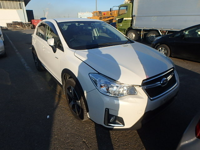 SUBARU XV 2016 гибрид