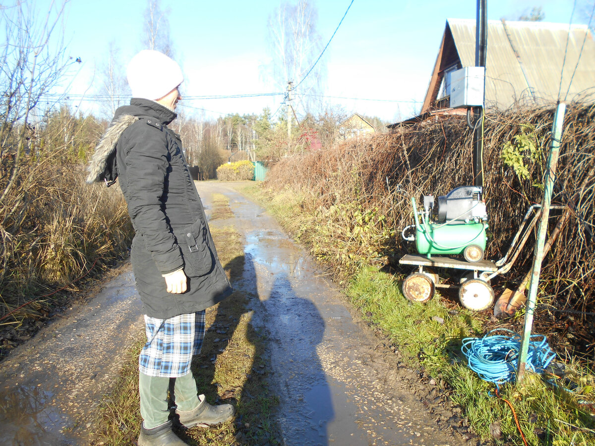 Дачники придумали как продувать на зиму трубы сломанным механическим ...