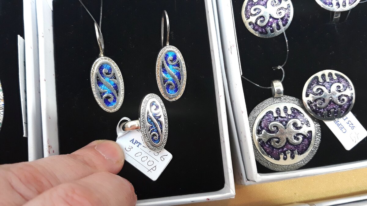 календарь на 2023 год с праздниками и выходными. выставка мир самоцветов в москве. выставка самоцветов красноярск 2023 расписание. выставка самоцветов на кузнецком мосту в 2023. выставка мир камня в спб в 2022 году.