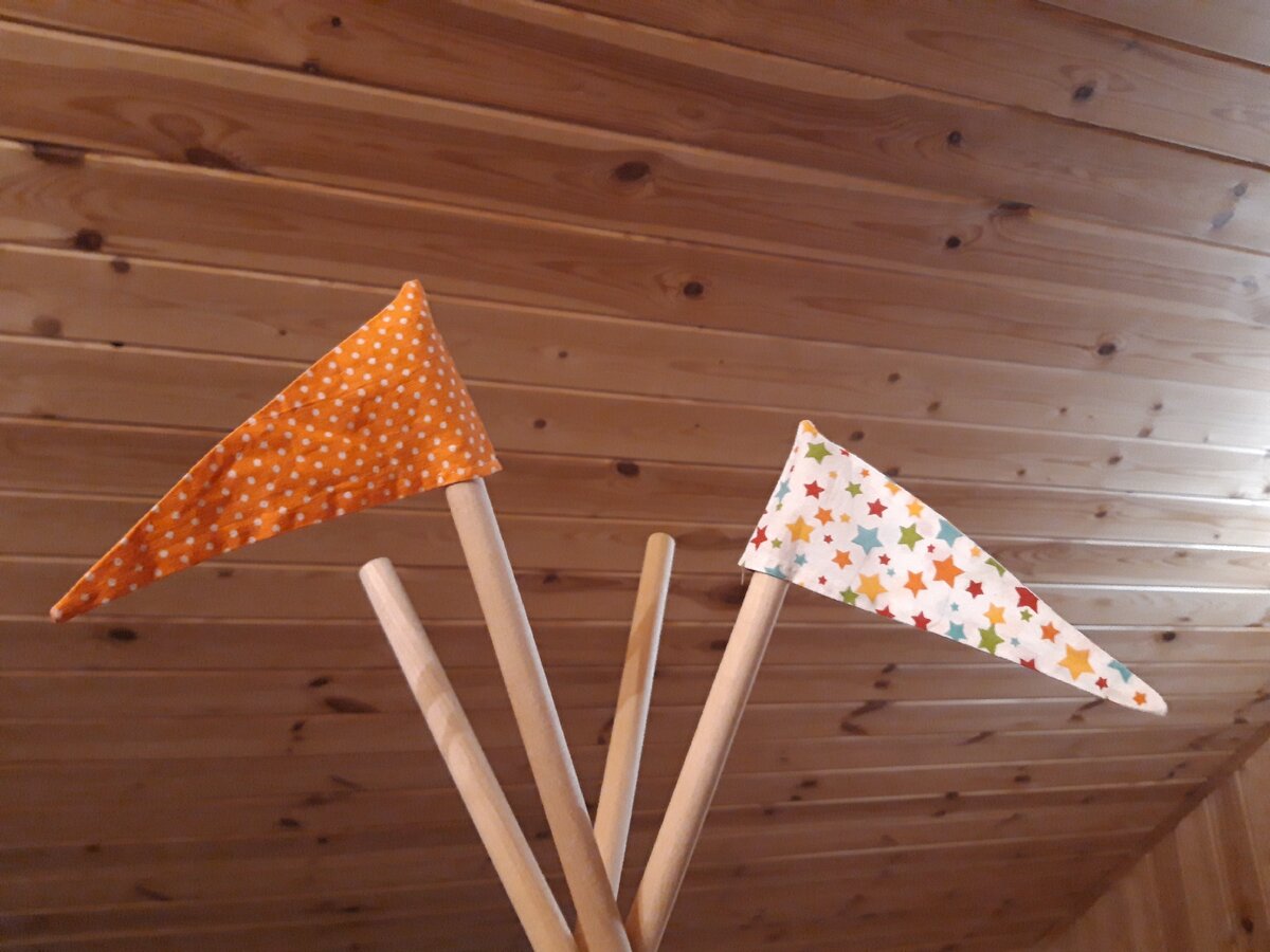 Мы с Марианной выбрали конструкцию, опирающуюся на 4 скрещенные рейки