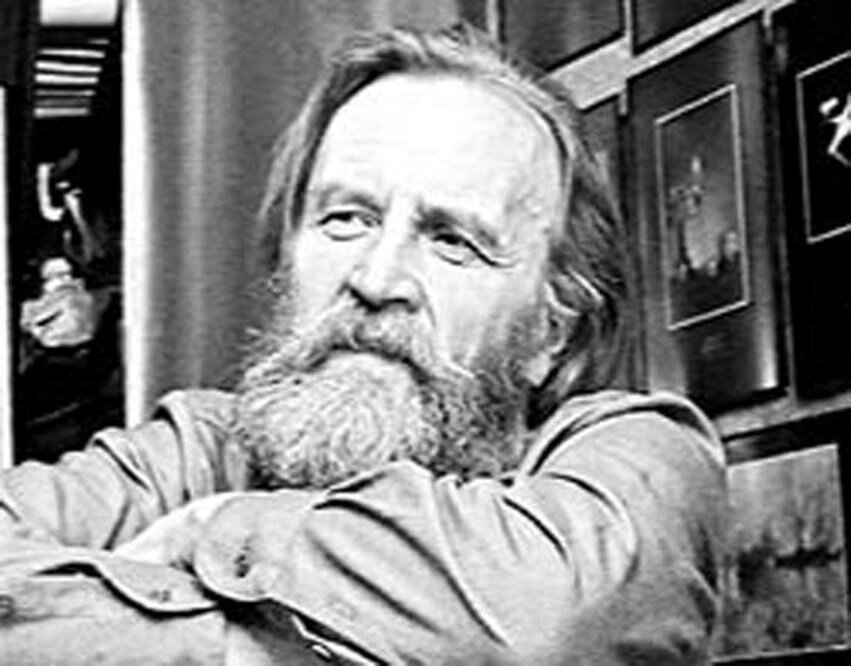 В 1947 году на экраны вышла знаменитая советская киносказка "Золушка".-5