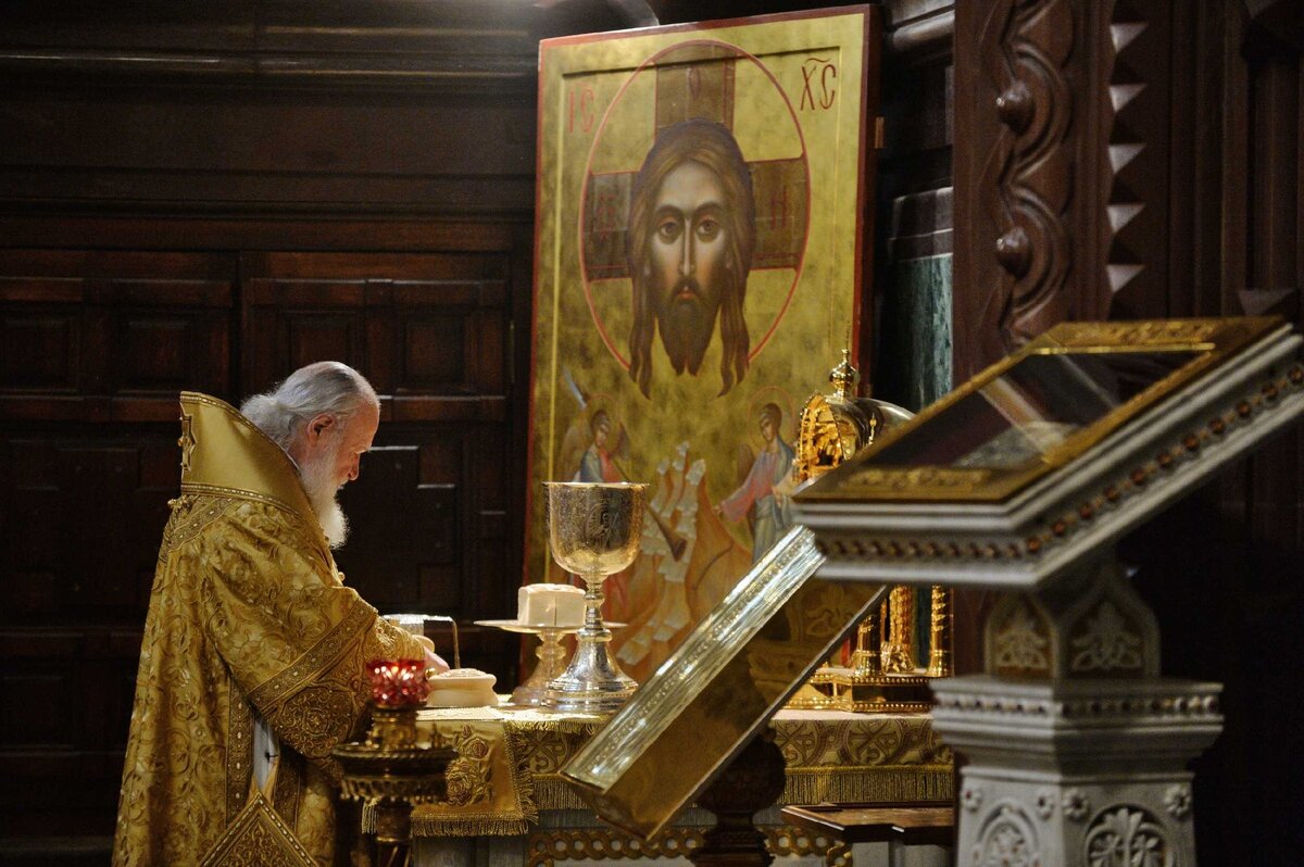 Молитвы, обращенные напрямую к Господу, имеют особую силу. https://foto.patriarchia.ru/news/patriarshee-sluzhenie-v-nedelyu-1-yu-po-pyatidesyatnitse-v-khrame-khrista-spasitelya-khirotoniya-arkhimandrita-feoktista-igumnova-vo-episkopa-gorodishchenskogo/