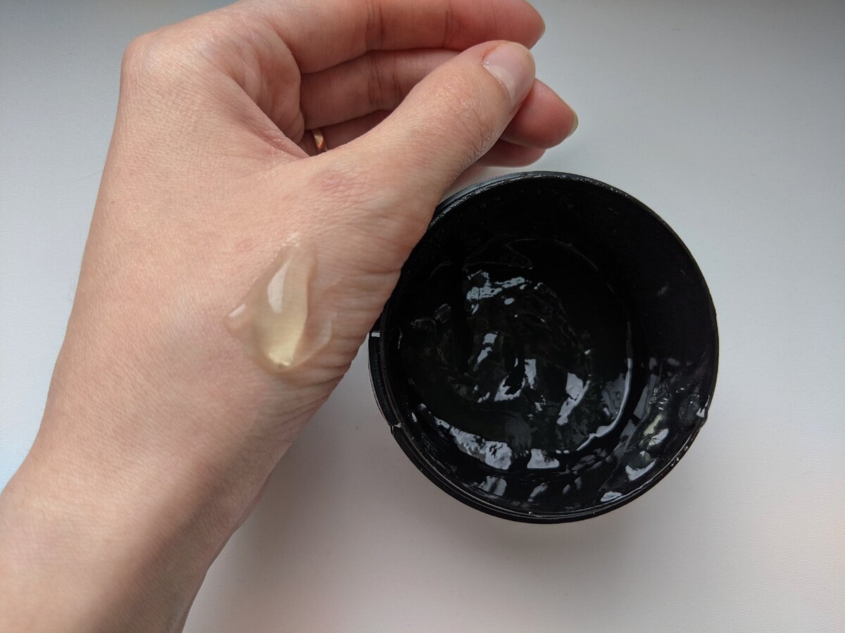 Показываю консистенцию маски-желе "Огуречные кружочки"