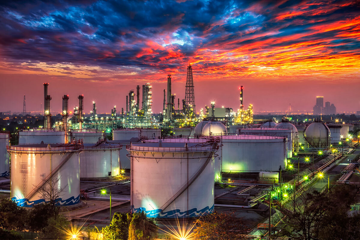 Темпы роста деловой активности в нашей промышленности уж очень медленные относительно других стран