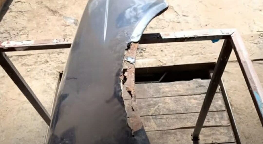 Переднее крыло автомобиля