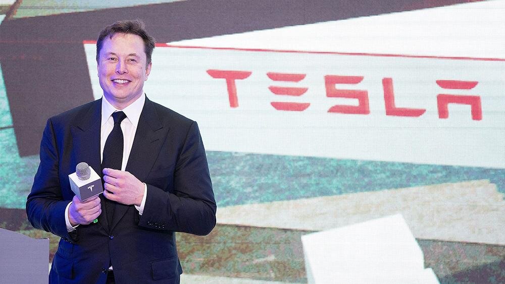 Илон Маск - Американский предприниматель, инженер и миллиардер.