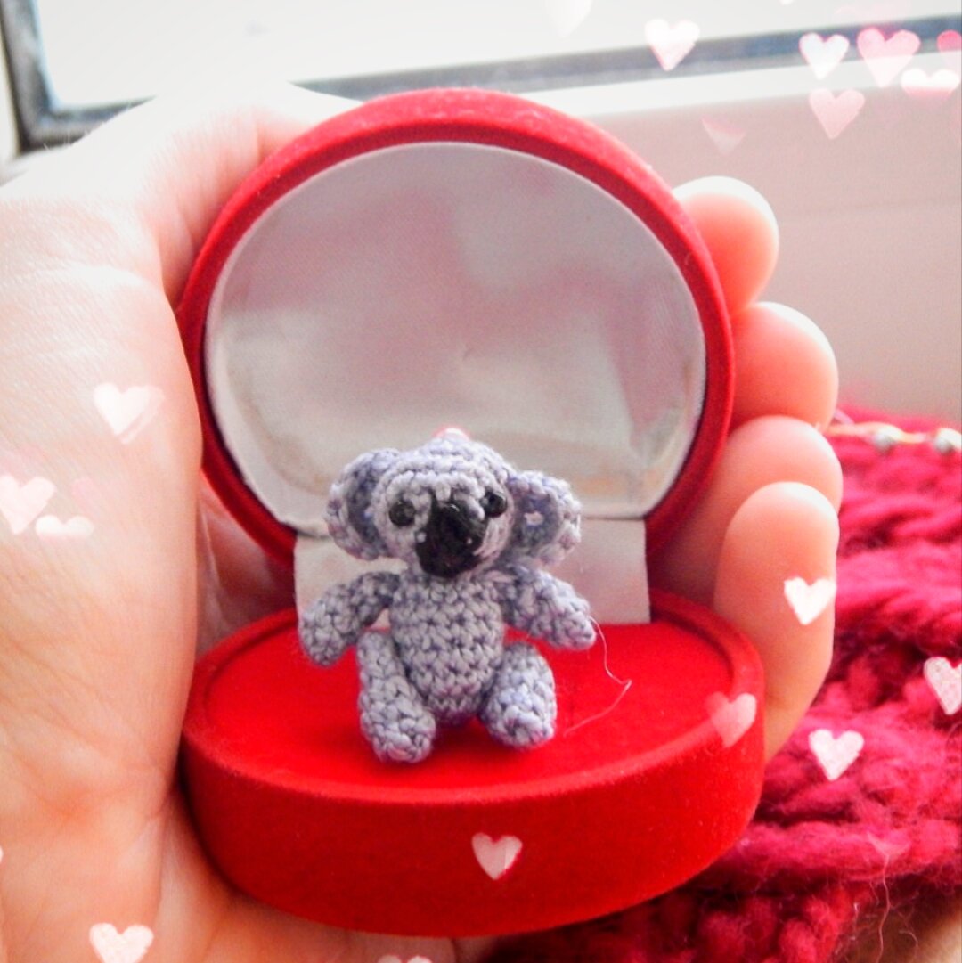 Коала из резинок