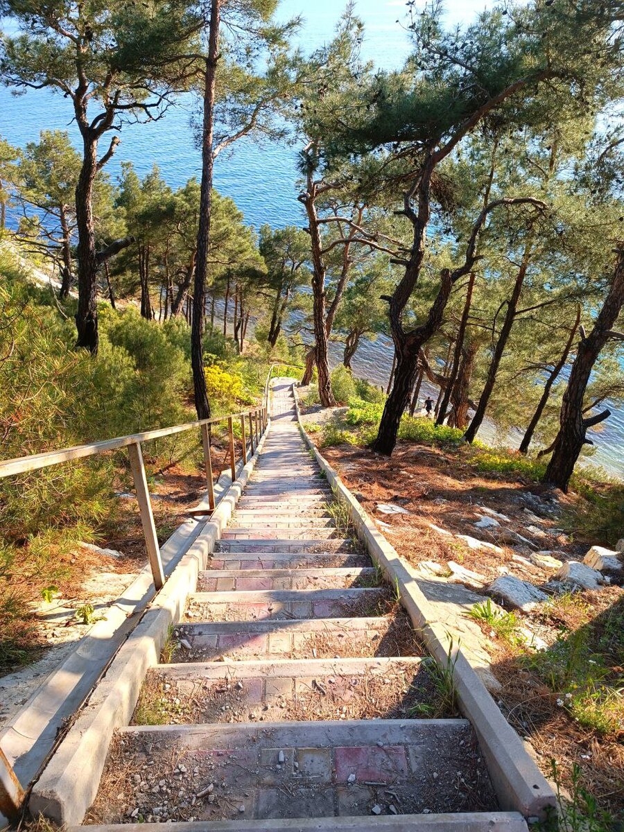 Как добраться до лестницы к морю 300 ступенек в Геленджике? | Парк ...