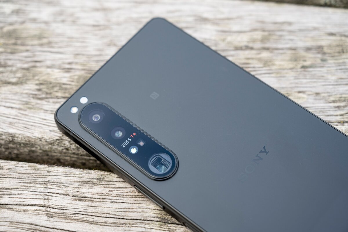 Обзор Sony Xperia 1 IV: камерофон-флагман с 4К дисплеем и уникальным  телеобъективом | Фотосклад.Эксперт | Дзен