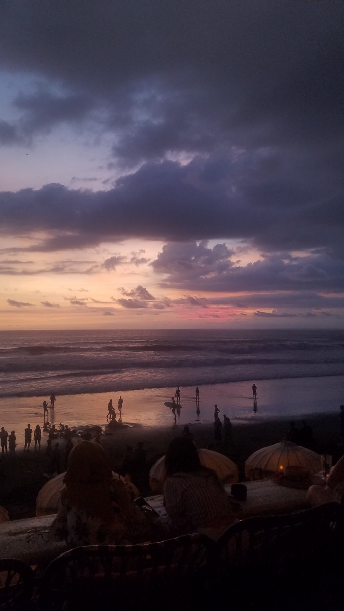 Бату Болонг