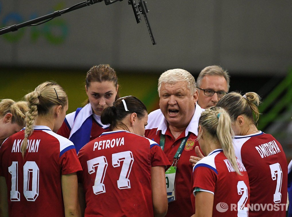 Женская гандбольная сборная России на Олимпиаде в Рио-де-Жанейро подарила своим болельщикам огромное количество различных эмоций.-2