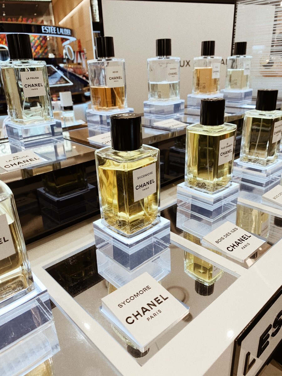 Отдел Chanel  в Shinsegae Department Store. Сентум Сити.