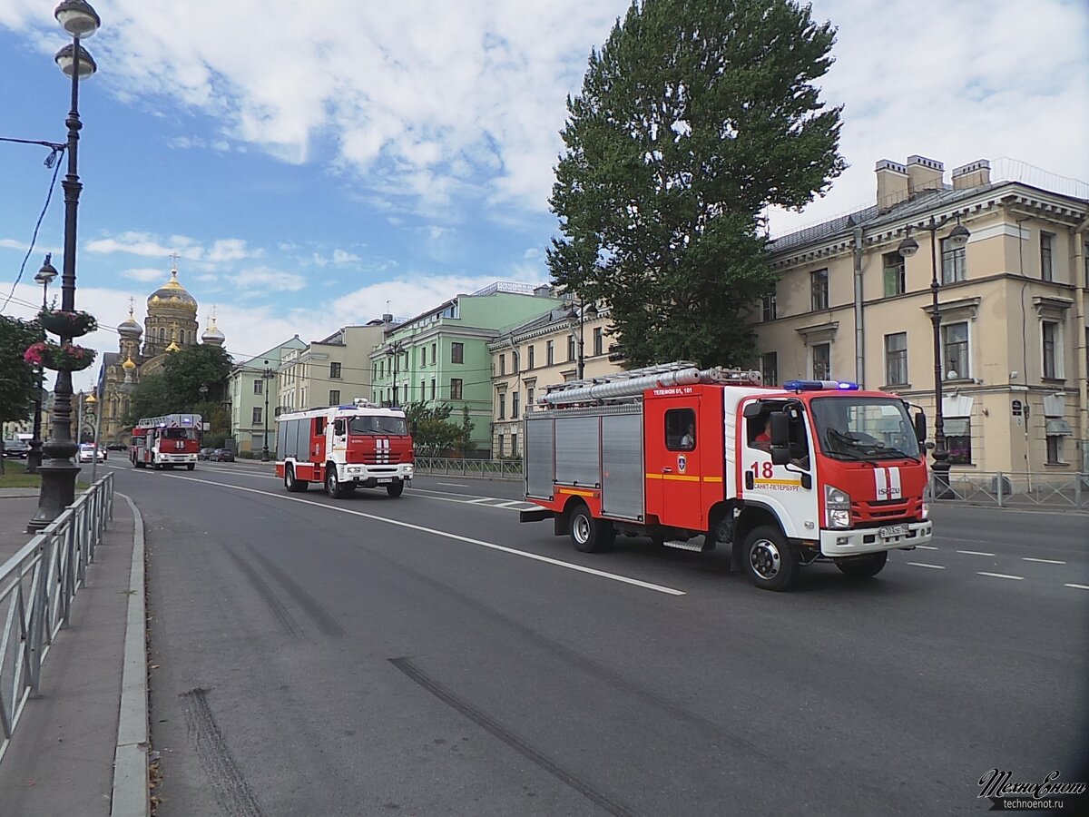 Пробег автотехники пожарных и спасателей в Санкт-Петербурге | ТехноЕнот |  Дзен