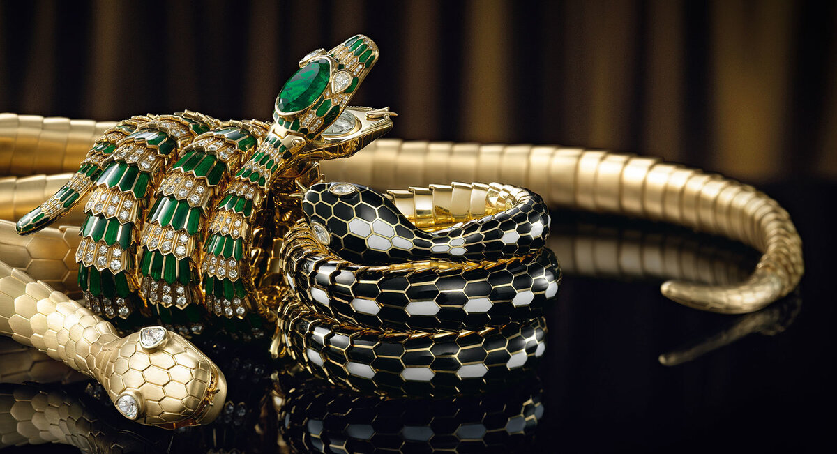 Украшения из коллекции Bvlgari Serpenti/ фото с сайта https://www.katerinaperez.com/