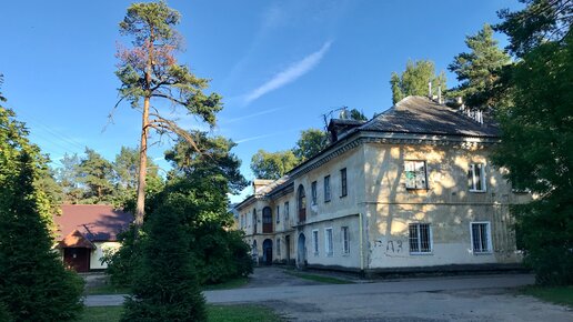 Большая Ижора. Поселок городского типа в Ленинградской области