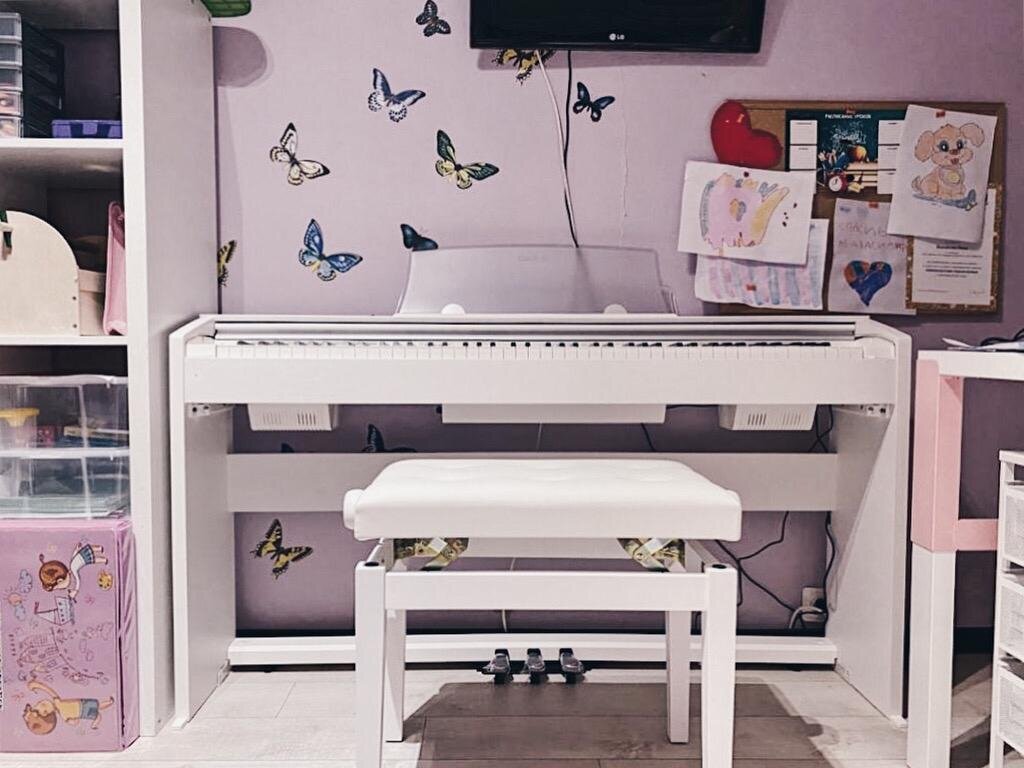 Casio Privia PX-770WE с банкеткой Vision белого цвета у нашего клиента