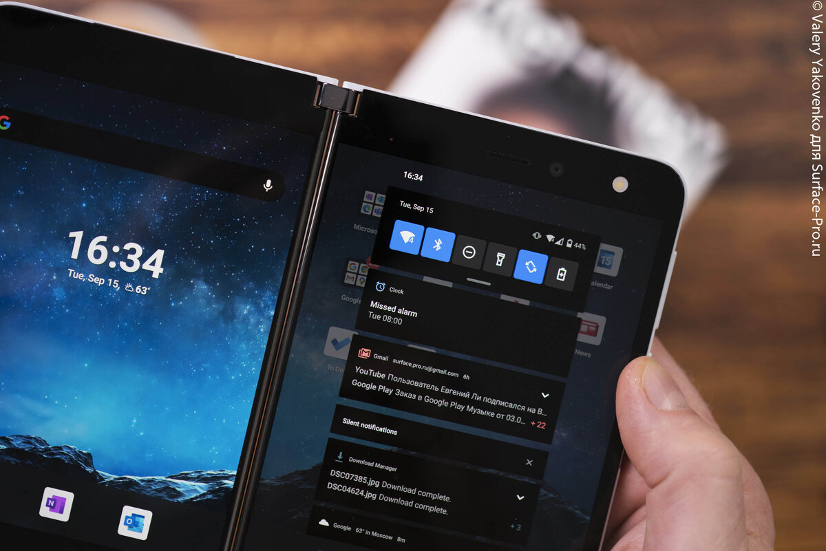 Microsoft 32. Microsoft surface Duo обзор. Обзор Майкрософт дуо. Microsoft surface Duo 2 512/8 Obsidian. Телефоны похожие на surface Duo.