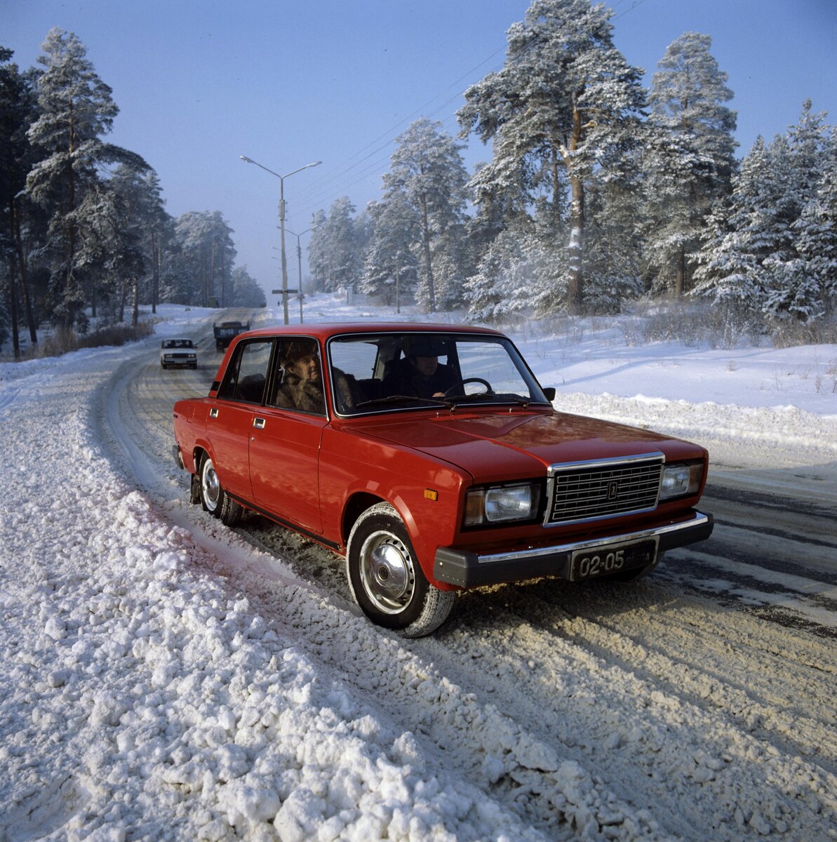 Автомобиль ваз 2107. ВАЗ-2107 «Жигули». ВАЗ 2107 Лада Жигули. Семерка ВАЗ 2107. Ваз2107 компакт-кар.