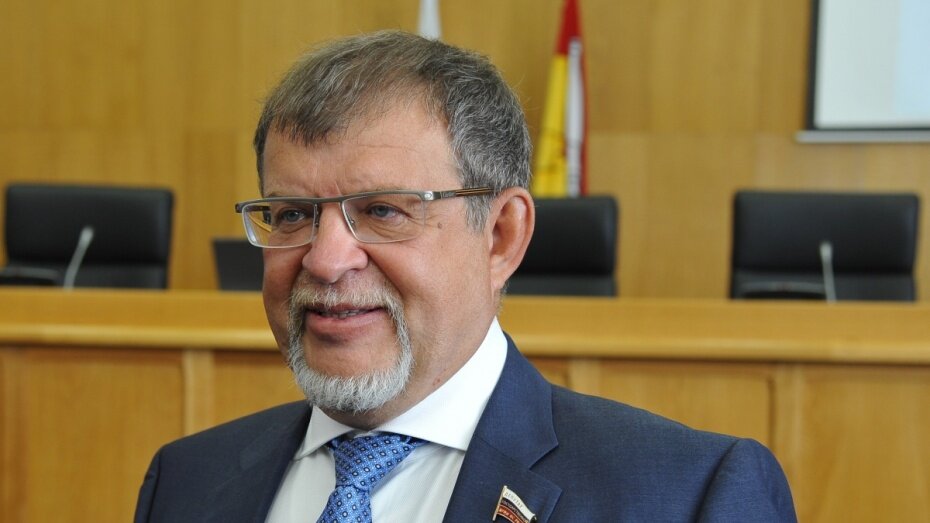 Аркадий Пономарев. Депутат ГД и владелец компании "Молвест".