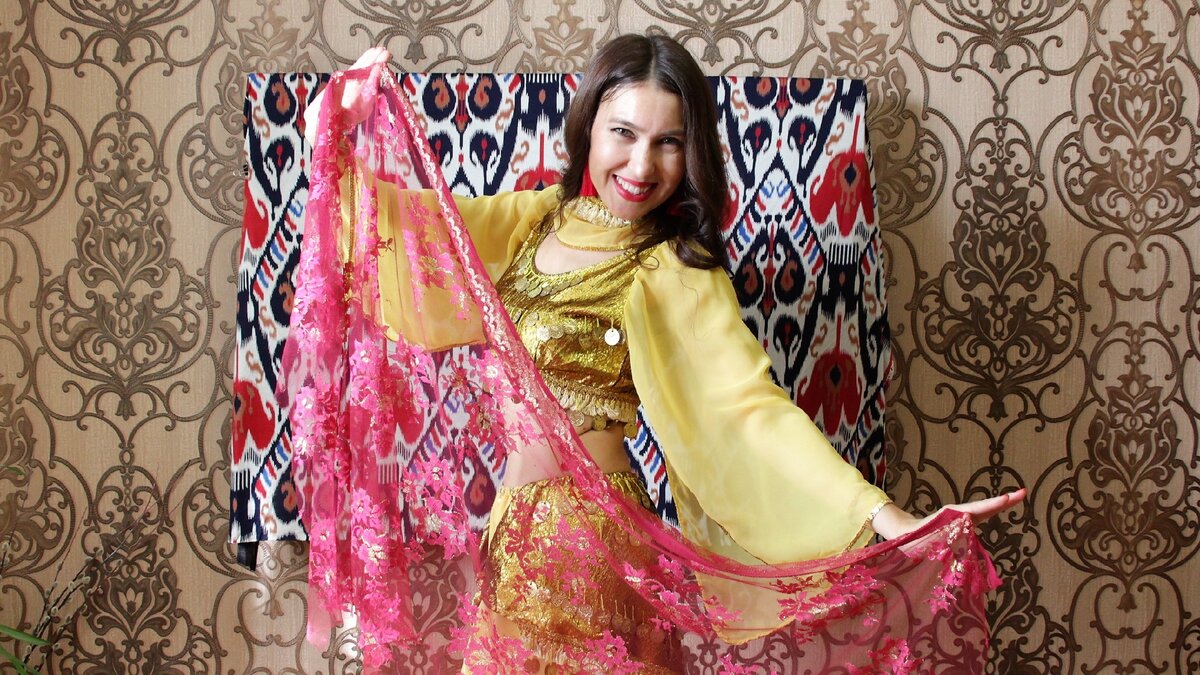 Танцевальный костюм для восточного танца